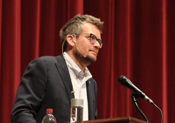 John Green, beloved YA author, was the speaker at the final University Forum of the spring semester.